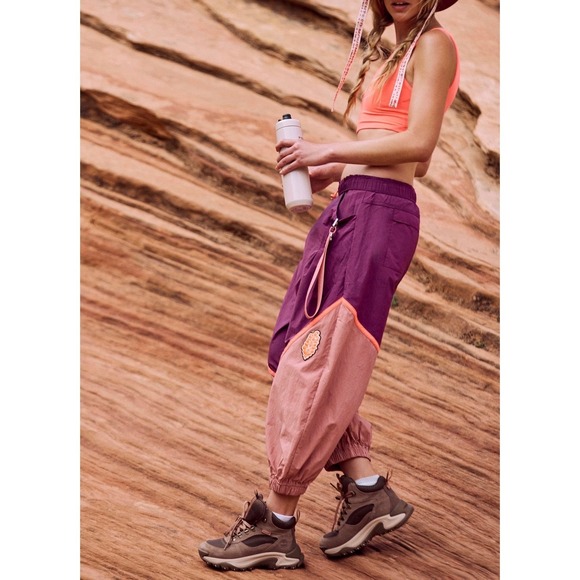 FP Movement Free People Freeflow Pants Mulberry Purple Medium NWT $98 - Picture 2 of 5
